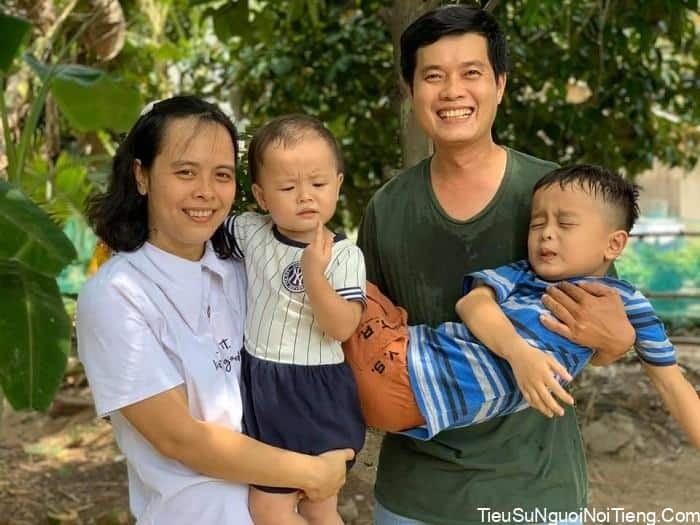 thong-tin-tieu-su-khuong-dua-2